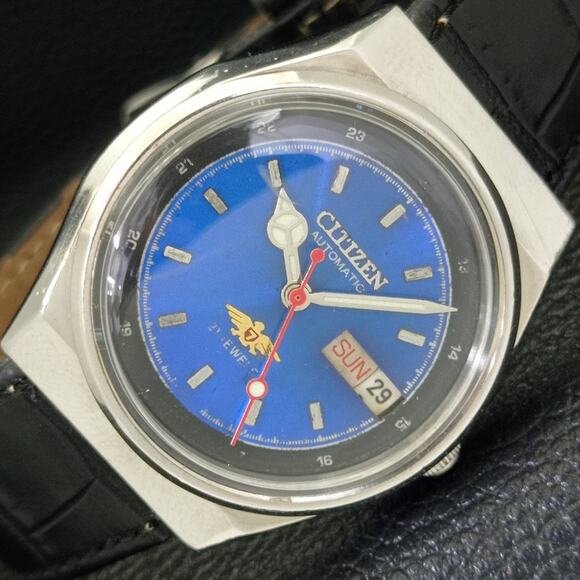 Vintage 1984 Citizen Automatic Mens Silver Watch W/daydate & Gold accents